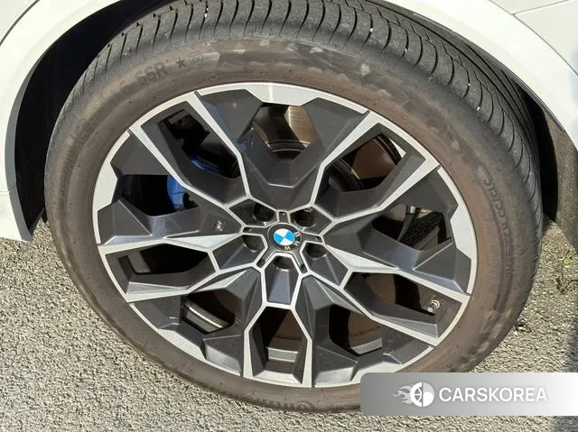 BMW X7 (G07) 2024 Белый из Кореи, фото 6