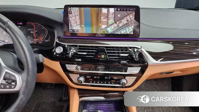 BMW 5 Series (G30) 2021 Белый из Кореи, фото 6