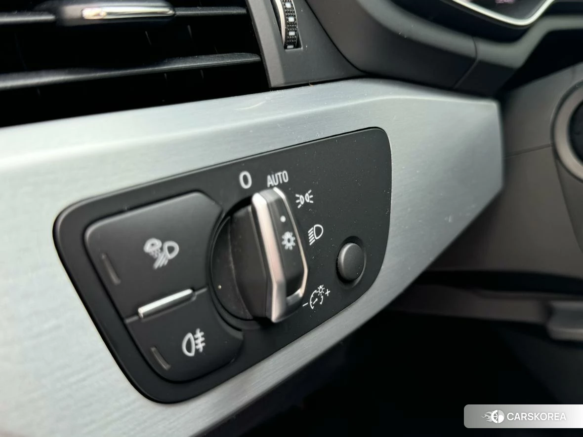 Audi A4L 2020 Белый из Китая, фото 5