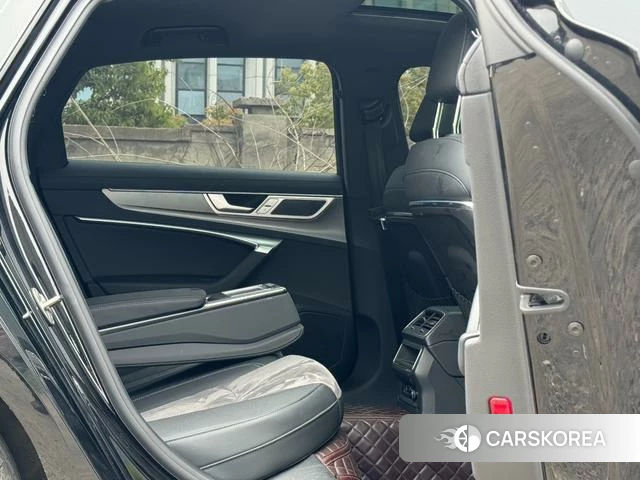 Audi A6L 2023 Черный из Китая, фото 6