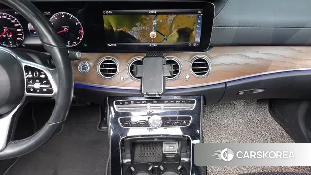 Mercedes-Benz E-Class W213 2018 Серый из Кореи, фото 6