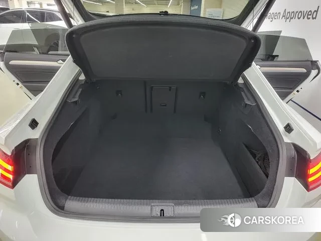 Volkswagen Arteon 2020 Белый из Кореи, фото 6