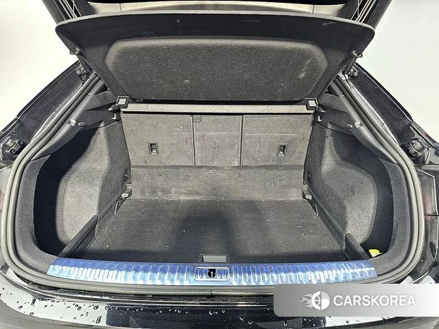 Audi Q3 (F3) 2020 Черный из Кореи, фото 6