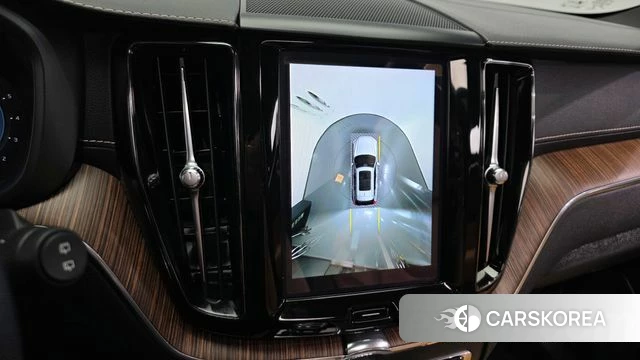 Volvo XC60 second Generation 2021 Белый из Кореи, фото 6
