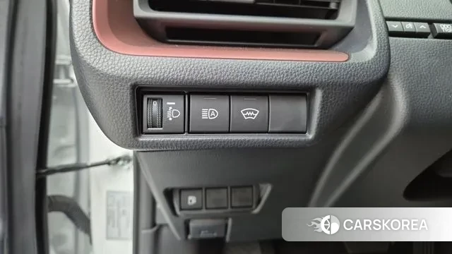 Toyota Prius 5th Generation 2023 Белый из Кореи, фото 6