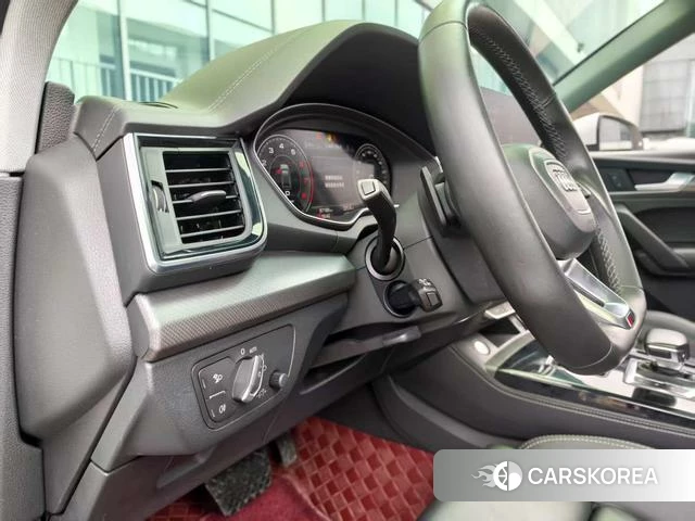 Audi Q5L 2022 Белый из Китая, фото 6