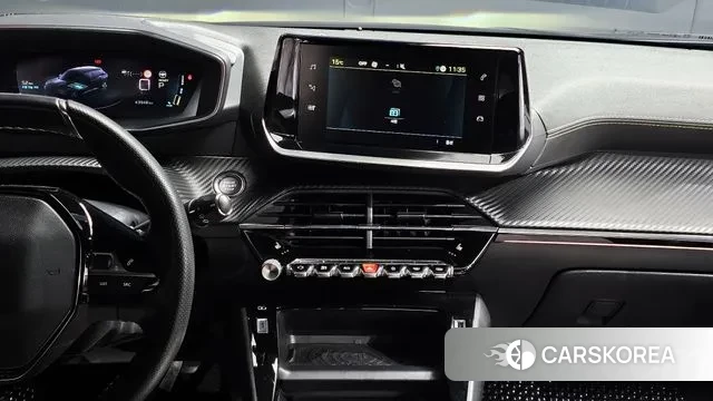 Peugeot e-2008 second generation 2020 Черный из Кореи, фото 6