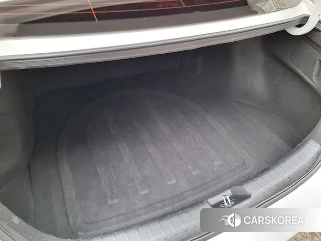 Kia The New K3 2nd generation 2021 Белый из Кореи, фото 6