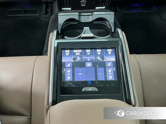 Toyota Crown (imported) 2024 Серебристо-серый из Китая, фото 6