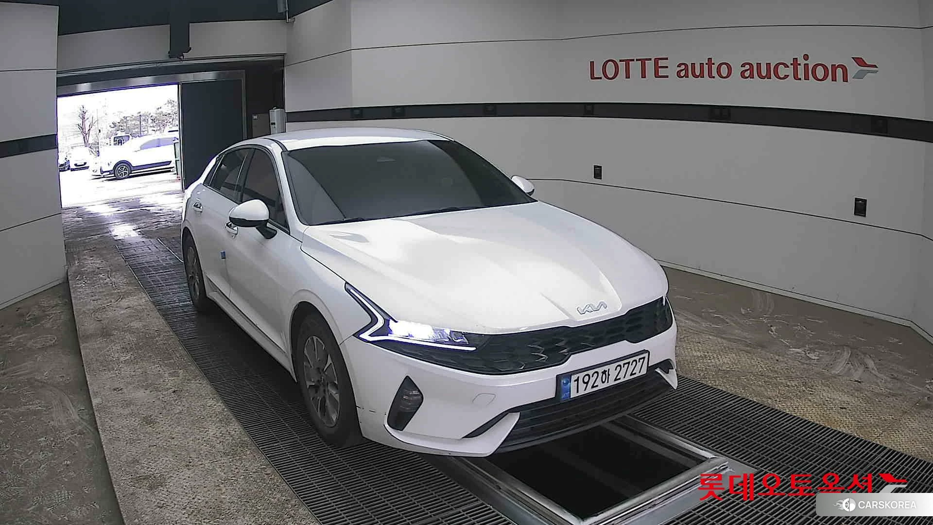 Kia K5 Hybrid 2023 Snow White Pearl (optional) из Кореи, фото 6