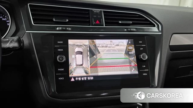 Volkswagen Tiguan second Generation 2019 Белый из Кореи, фото 6