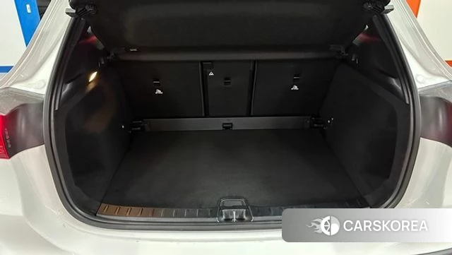 Mercedes-Benz GLA - Class H247 2025 Белый из Кореи, фото 6