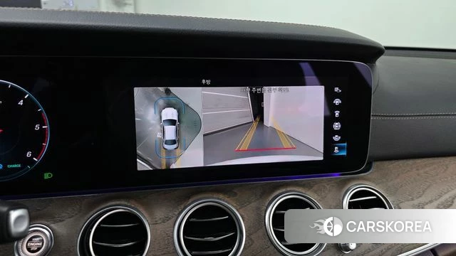 Mercedes-Benz E-Class W213 2023 Белый из Кореи, фото 6