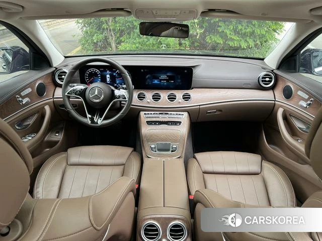 Mercedes-Benz E-class 2022 Черный из Китая, фото 6