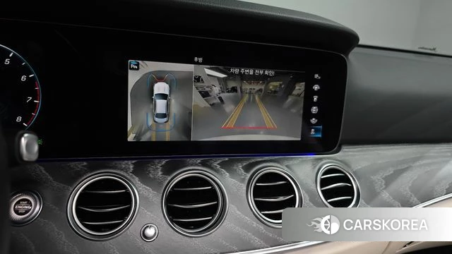 Mercedes-Benz E-Class W213 2022 Белый из Кореи, фото 6