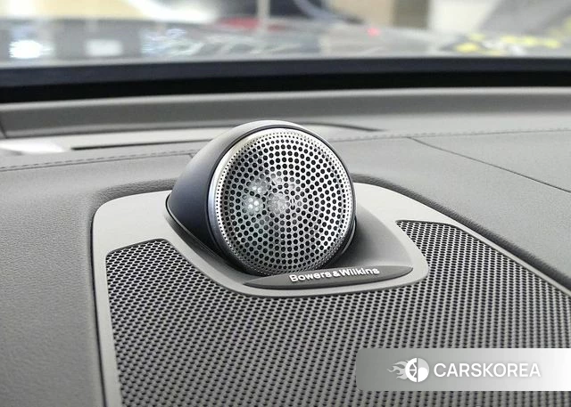 Volvo XC60 second Generation 2023 Серебристо-серый из Кореи, фото 6