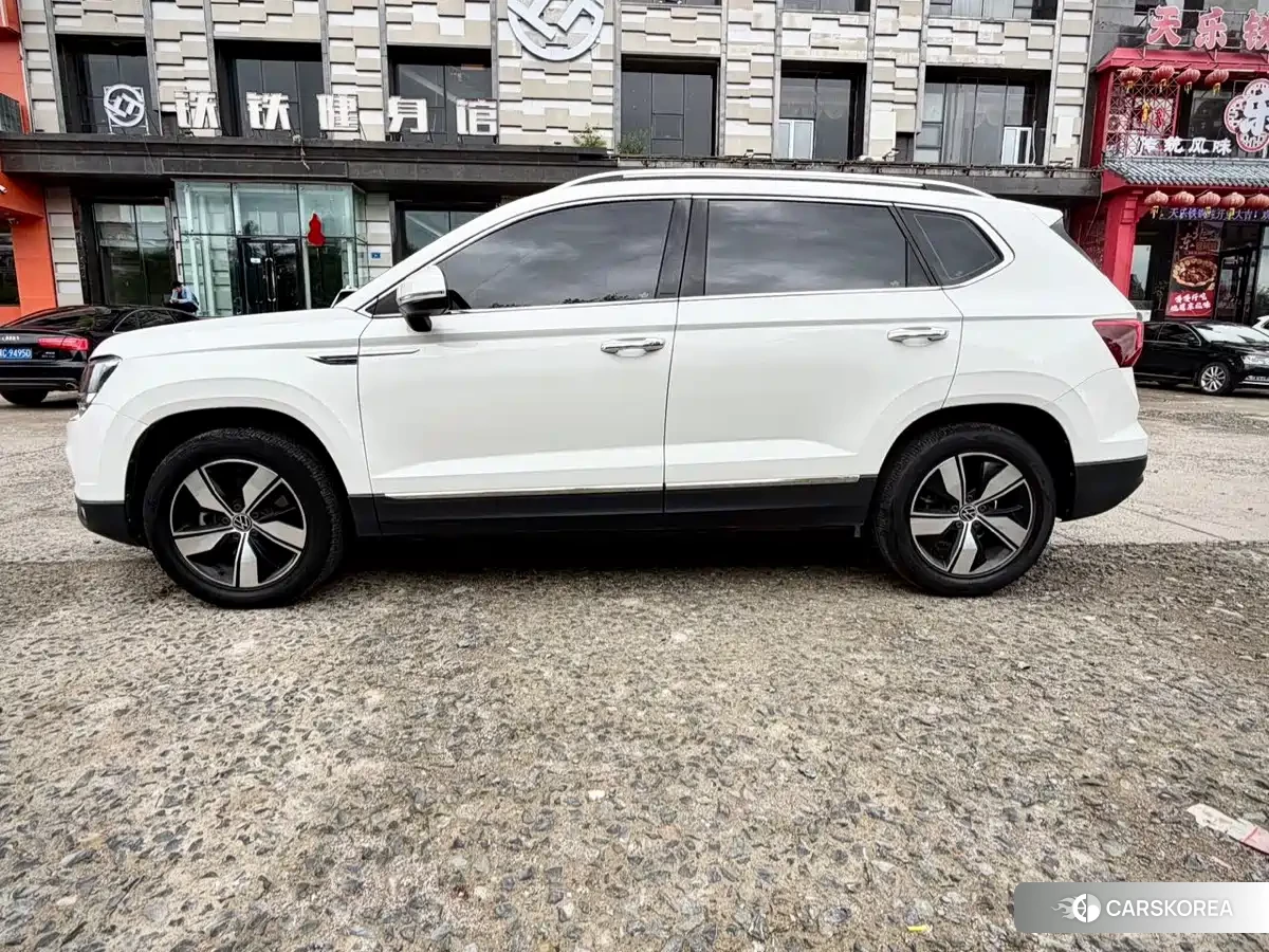 Volkswagen Tharu 2021 Белый из Китая, фото 6