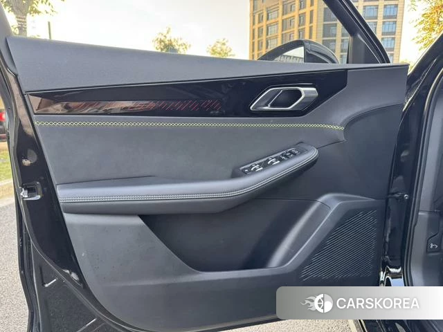 Lynk 03 2025 Черный из Китая, фото 6