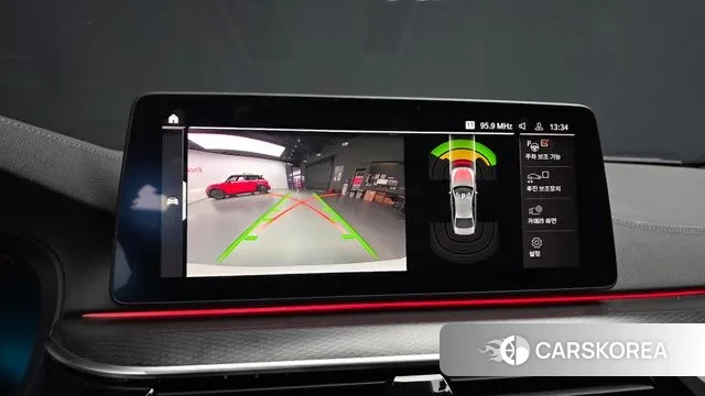 BMW 5 Series (G30) 2022 Белый из Кореи, фото 6