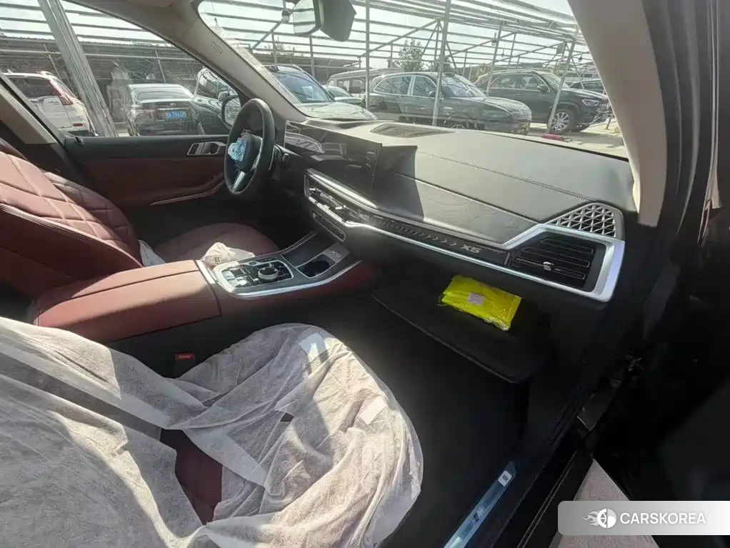 BMW X5 2026 Черный из Китая, фото 6
