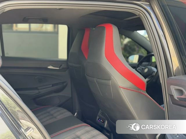 Volkswagen Golf GTI 2022 Черный из Китая, фото 6