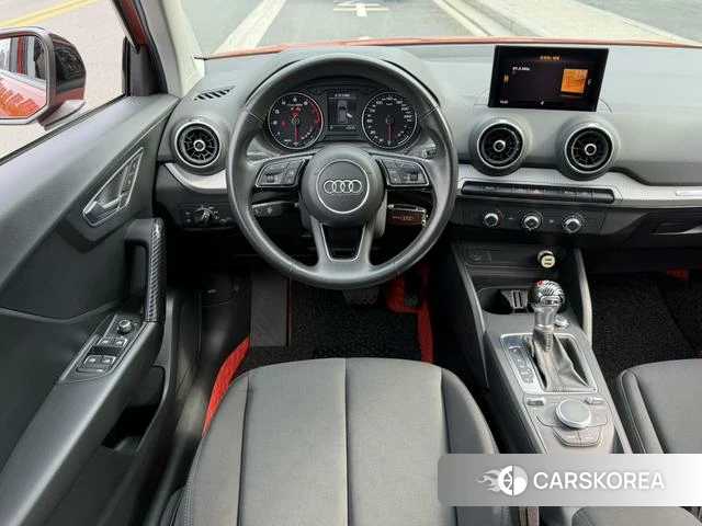 Audi Q2L 2021 Оранжевый из Китая, фото 6