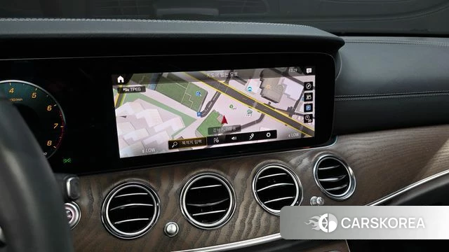 Mercedes-Benz E-Class W213 2023 Белый из Кореи, фото 6