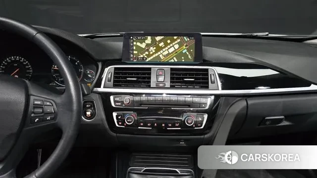 BMW 3 Series (F30) 2018 Белый из Кореи, фото 6