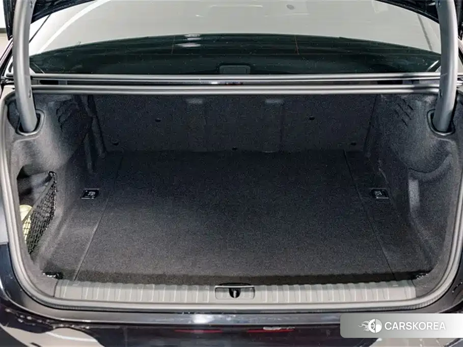 Audi A7L 2025 Черный из Китая, фото 6