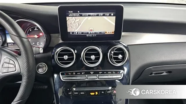 Mercedes-Benz GLC-Class X253 2018 Белый из Кореи, фото 6