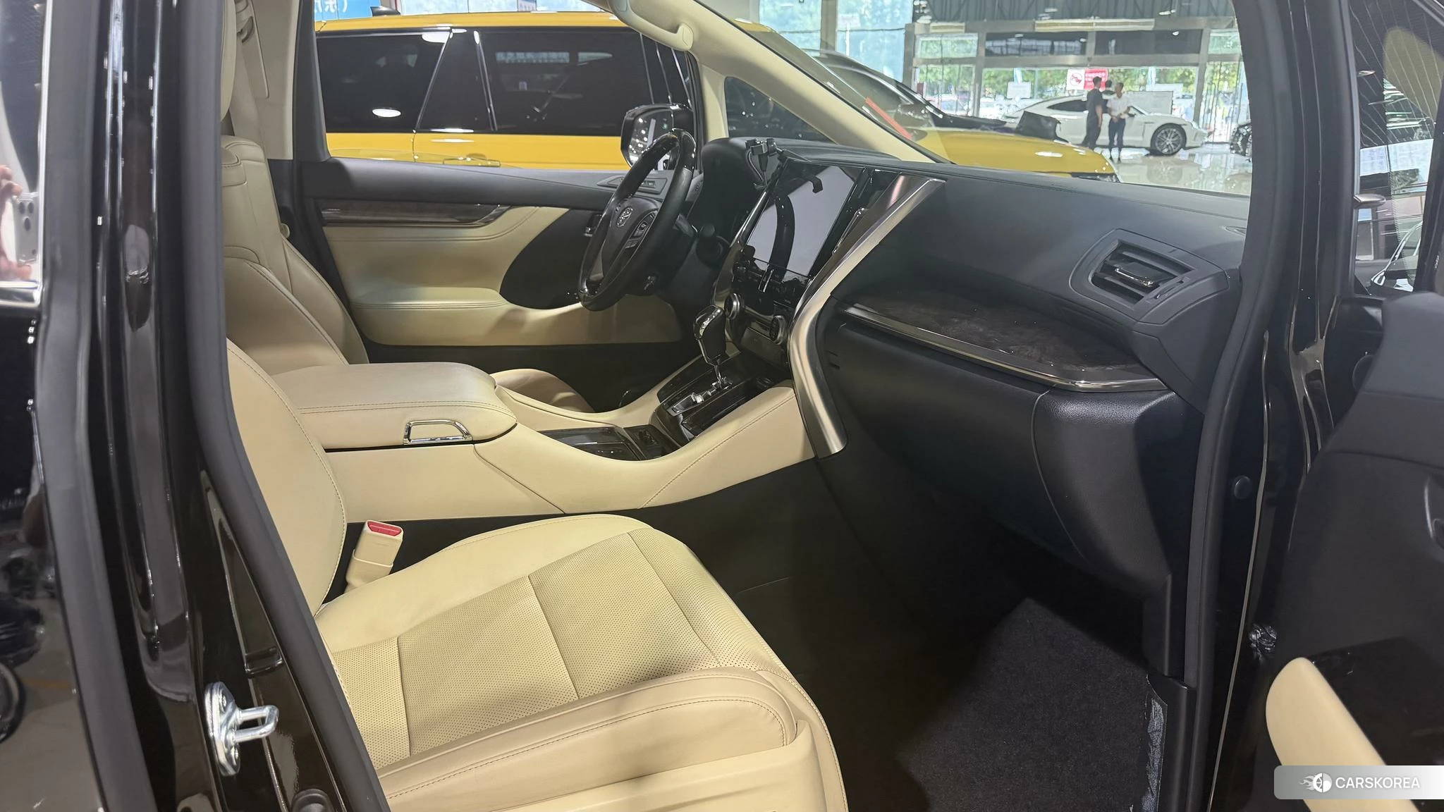 Toyota Elfa 2021 Черный из Китая, фото 6