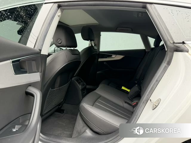 Audi A5 2021 Белый из Китая, фото 6