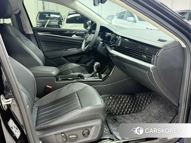 Volkswagen Passat 2023 Черный из Китая, фото 6