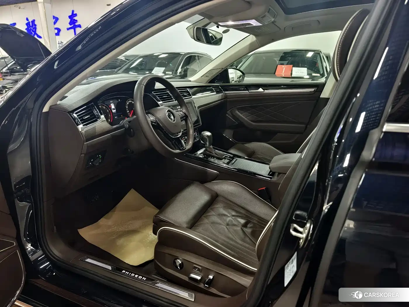 Volkswagen Phideon 2022 Черный из Китая, фото 6
