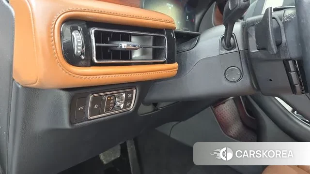 Lincoln Aviator 2nd generation 2021 Белый из Кореи, фото 6