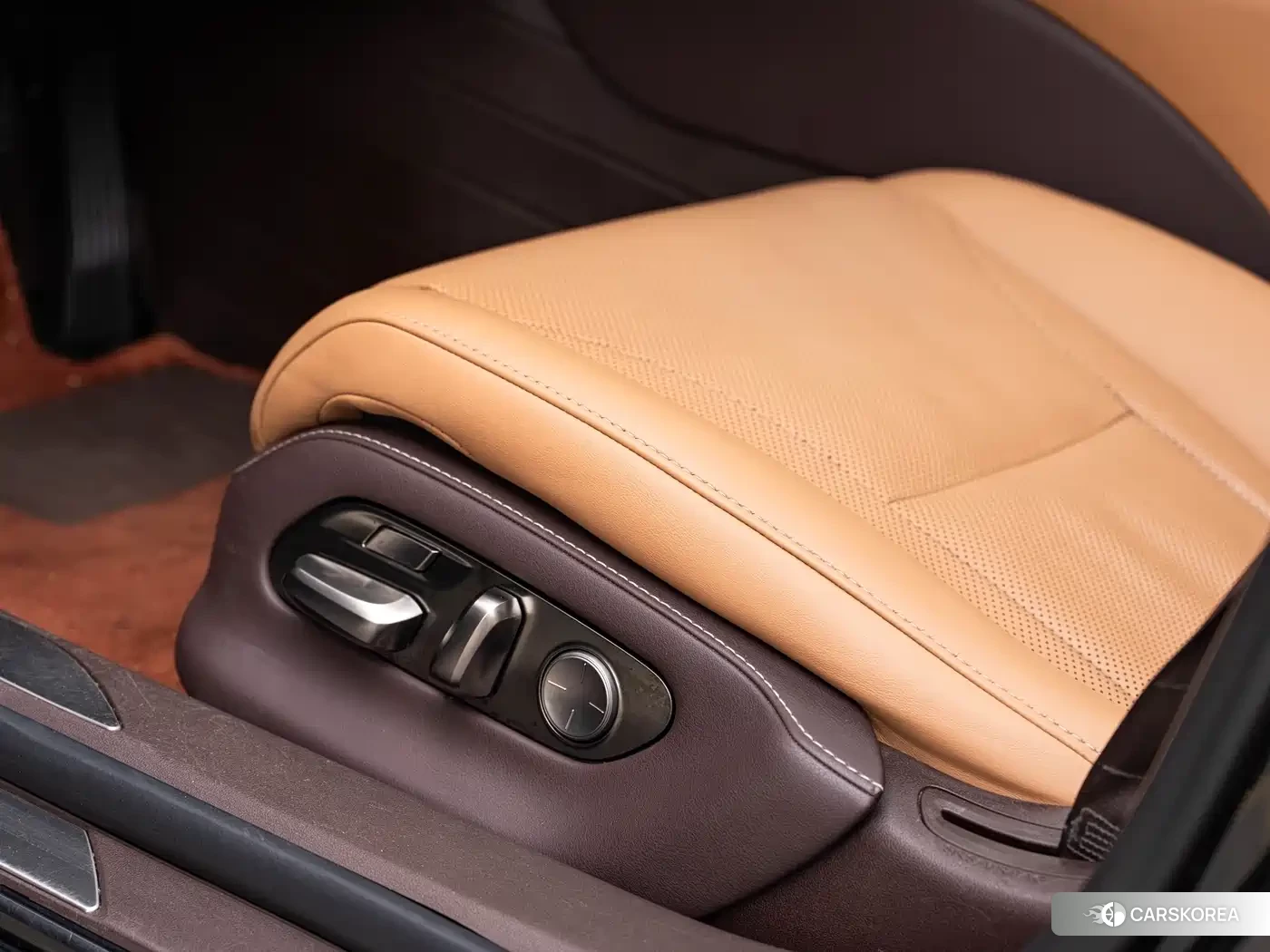 Lexus LS id 4539308 из Китая 7