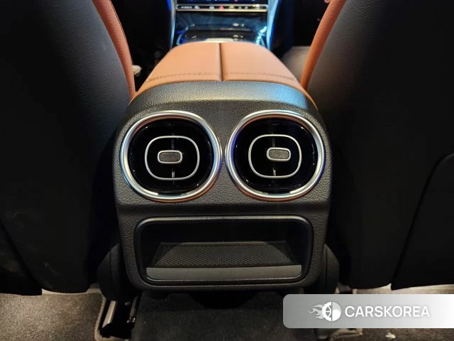 Mercedes-Benz C-Class W206 2025 Белый из Кореи, фото 6