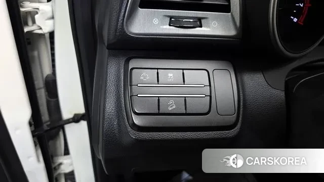 Ssangyong Tivoli Armor 2018 Белый из Кореи, фото 6