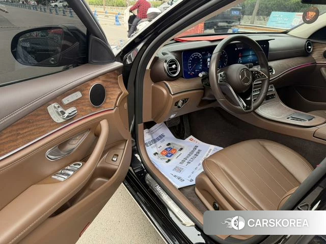 Mercedes-Benz E-class id 3875918 из Китая 6