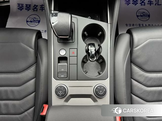 Volkswagen Touareg 2023 Черный из Китая, фото 6