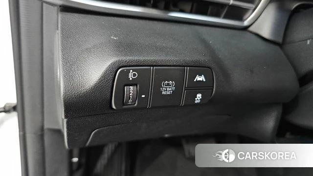 Hyundai Avante Hybrid (CN7) 2023 Белый из Кореи, фото 6