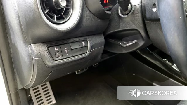 Kia The New K3 2nd generation 2023 Белый из Кореи, фото 6