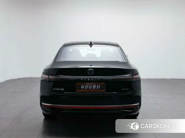 Volkswagen Passat 2025 Черный из Китая, фото 6