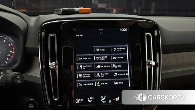 Volvo XC40 2021 Белый из Кореи, фото 6