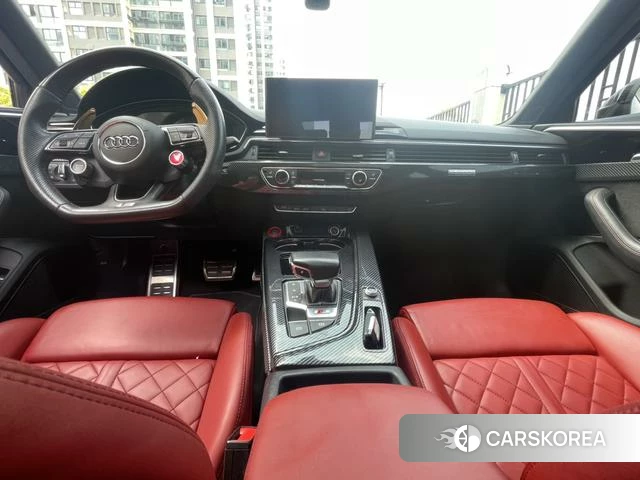 Audi S4 2021 Темно-серый из Китая, фото 6