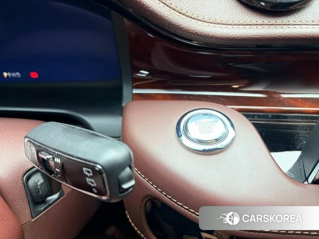 Lincoln Aviator 2nd generation 2021 Белый из Кореи, фото 6
