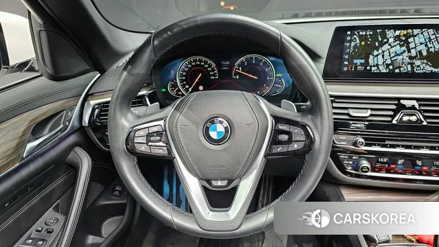 BMW 5 Series (G30) 2018 Белый из Кореи, фото 6