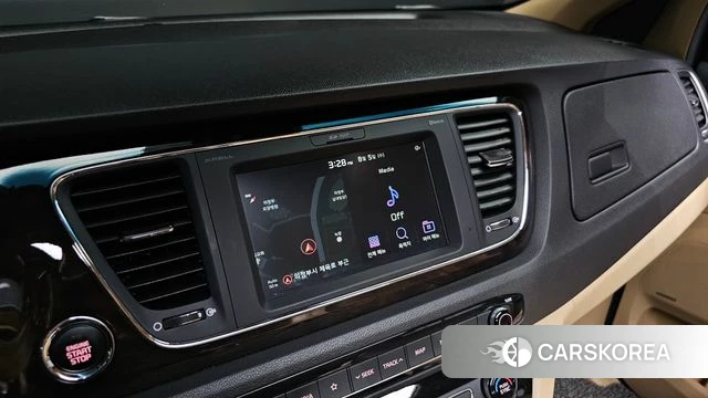 Kia The New Carnival 2019 Белый из Кореи, фото 6