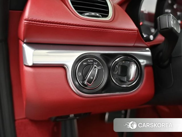 Porsche 718 Boxster 2024 Белый из Кореи, фото 6