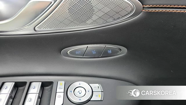 Genesis GV70 2024 Белый из Кореи, фото 6